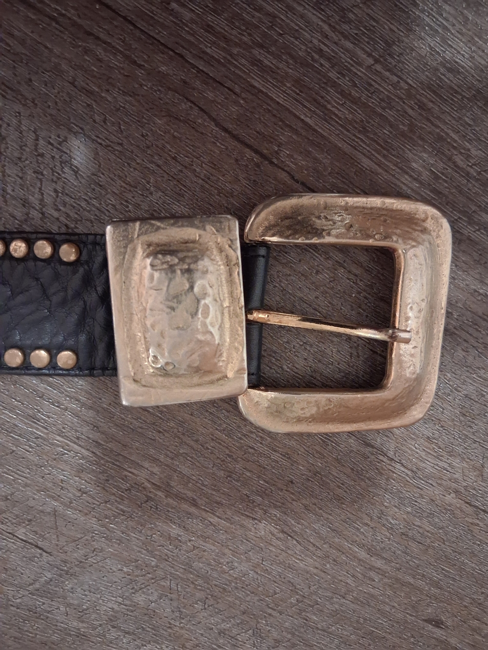 Y2K Streets Ahead Black Leather Belt with Gold Medallion Accents - Picture 4 of 6